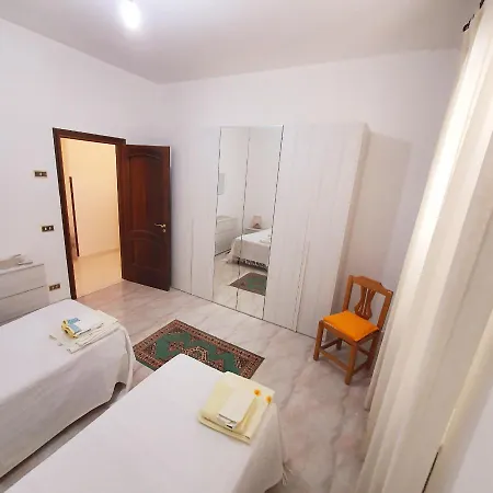 House With Sea View/casa Con Terrazzo Vista Mare