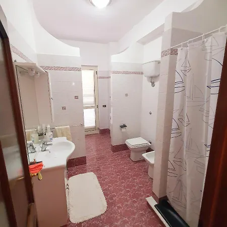 House With Sea View/casa Con Terrazzo Vista Mare Apartment