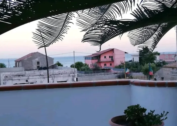 House With Sea View/casa Con Terrazzo Vista Mare