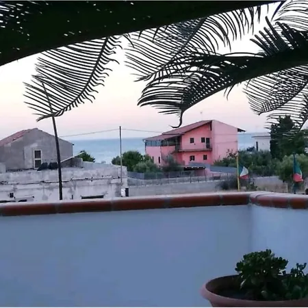 House With Sea View/casa Con Terrazzo Vista Mare